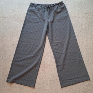 BRAND NEW H&M Gray Striped Womens wide leg Pants - size Large